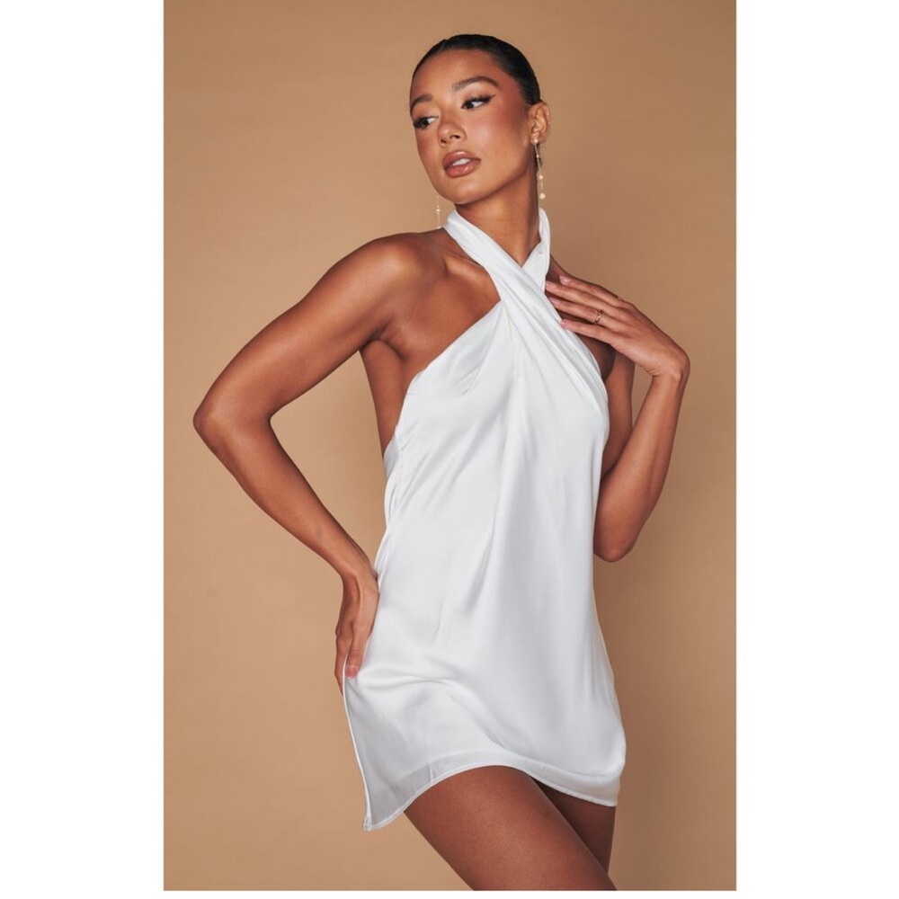 Show Me Your Mumu Jasmine Mini
Dress in Ivory Luxe Satin SIZE: small